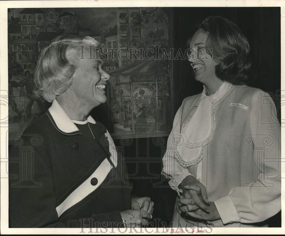 1971 Press Photo Rose Blyth Kemp, Vesta Brandt-American Women in Radio &amp; TV-TX - Historic Images