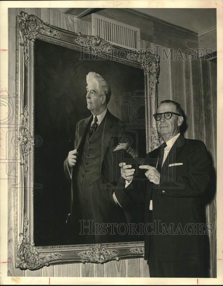 1956 William Jacobs, Jr., Houston attorney next to portrait-Historic Images