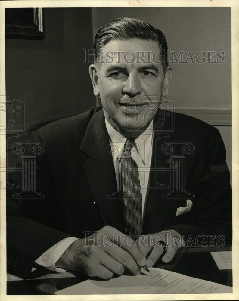 1960 Robert W. Kneebone of National Bank of Commerce-Historic Images