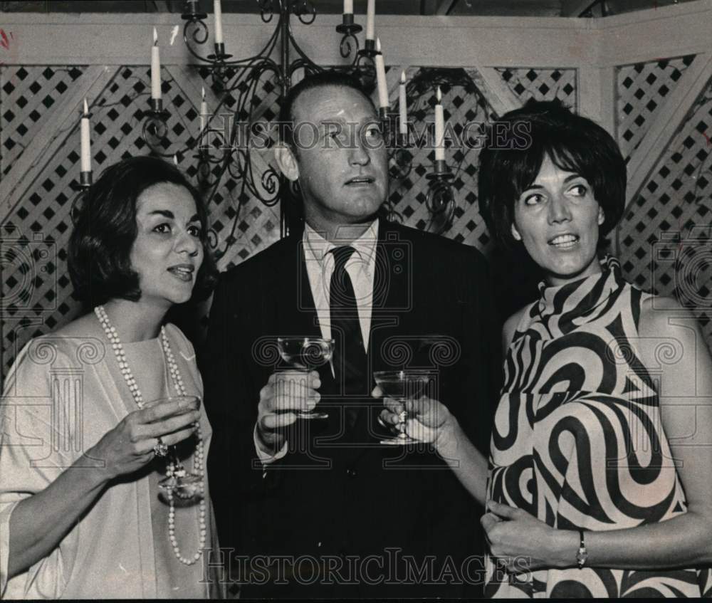 1968 Mrs. Ford Hubbard Jr., President Hubbard & Mrs. Curtiss Sween-Historic Images