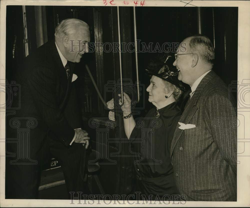 1950 General manager of Metropolitan Opera Edward Johnson &amp; friends-Historic Images