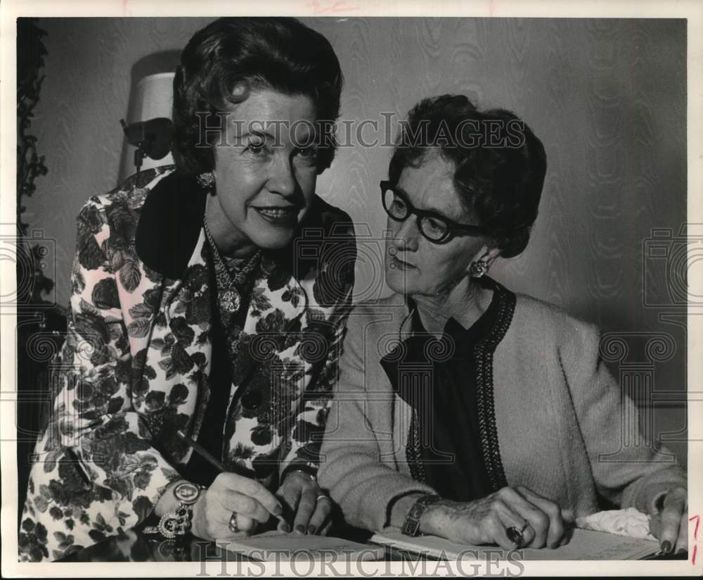 1964 Chairman Mrs. A.L. Ladner with Mrs. Fred Golding.-Historic Images