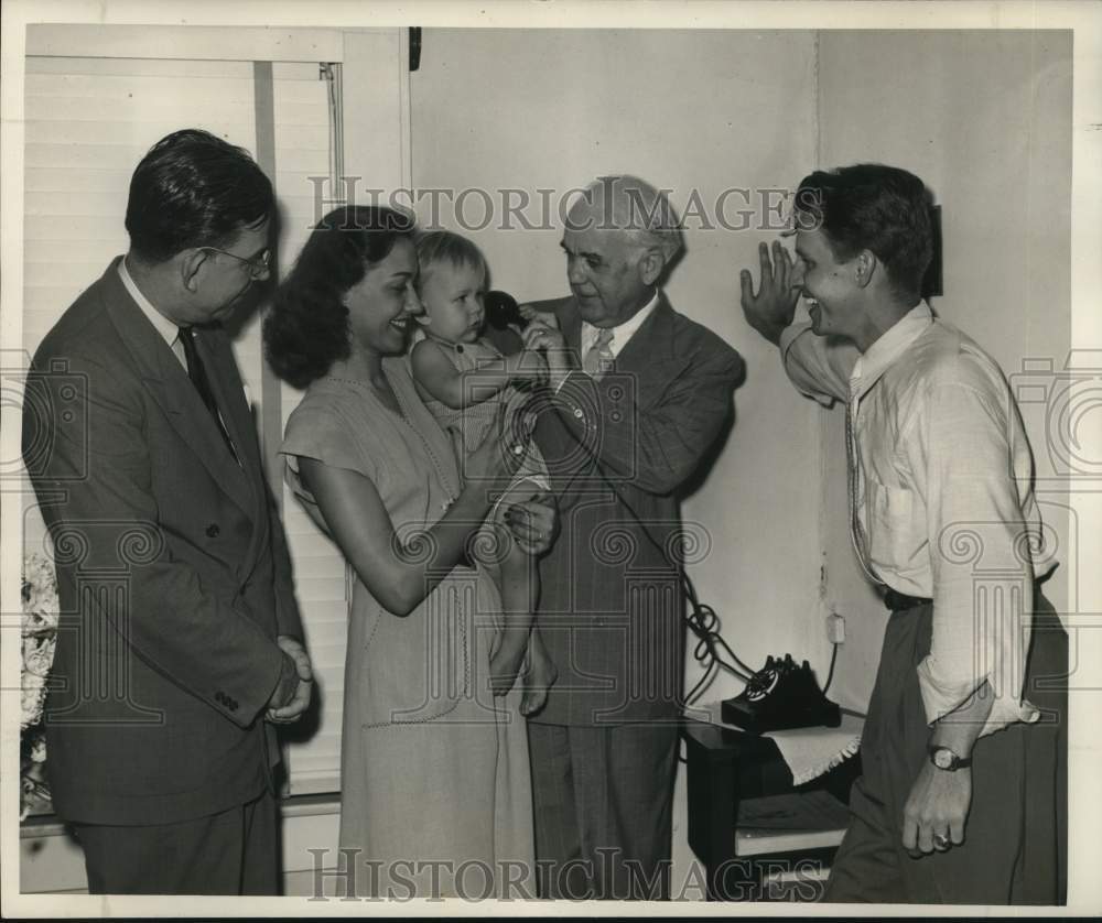 1947 Press Photo Mr. and Mrs. Gunter W. Koetter. - hcb14854 - Historic Images