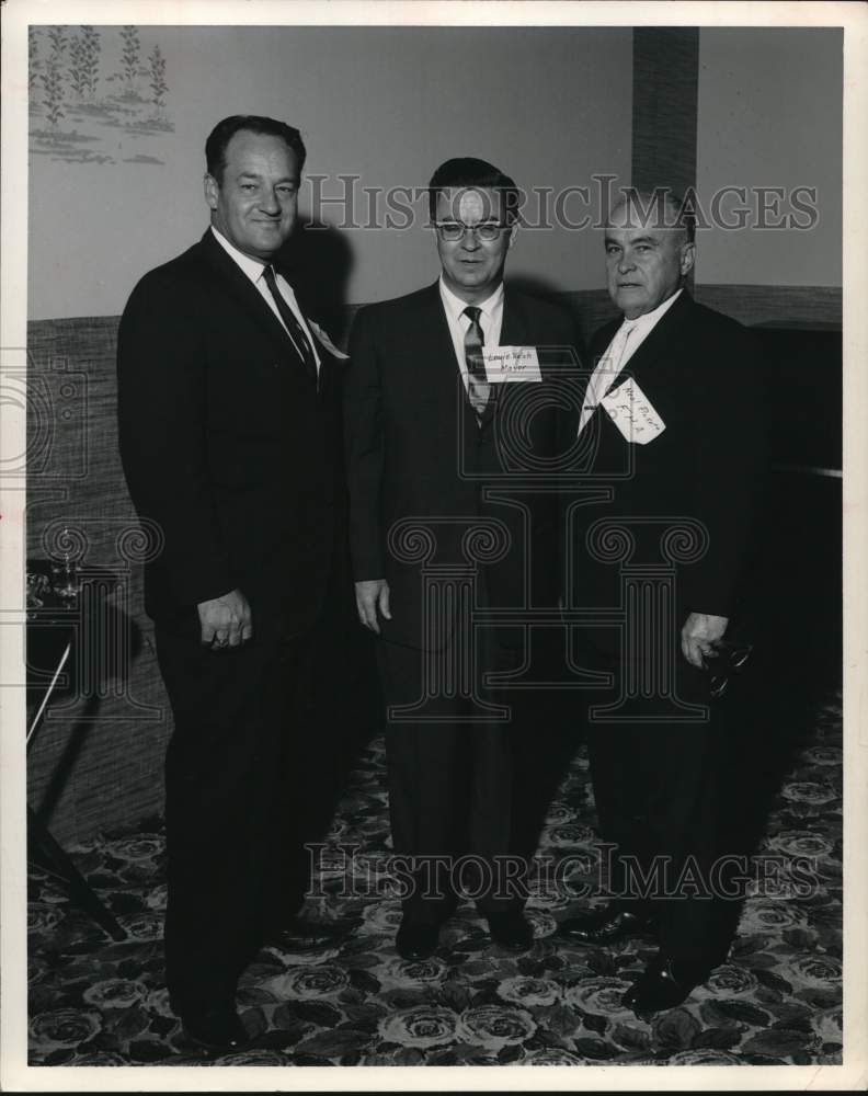 1964 Press Photo FHA agent Neal Pickett at event - hcb32712 - Historic Images