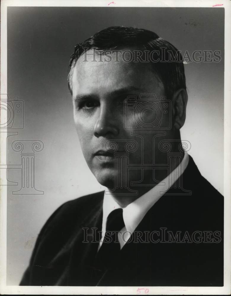 1968 Press Photo Judge Richard W. Millard of the 152nd Judicial District - Historic Images