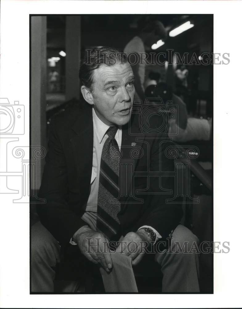 1983 Press Photo YMCA Healthy Back Program director Alexander Melleby- Historic Images