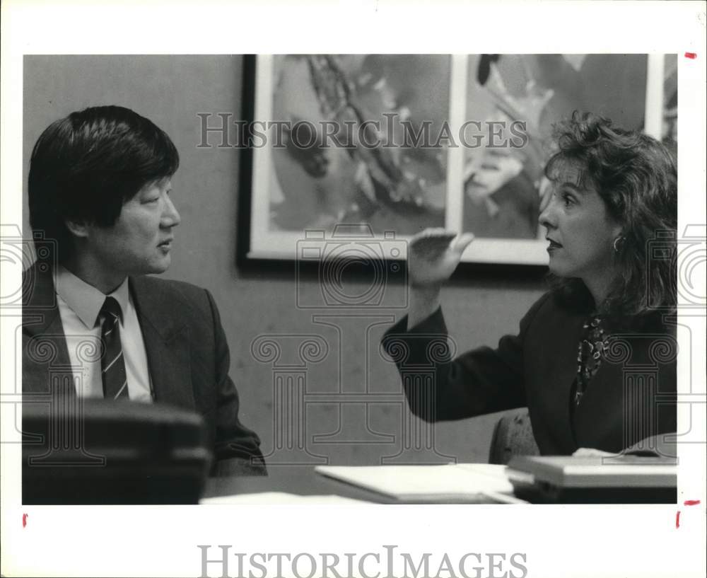 1992 Press Photo Speech pathologist Claire White works with Robert Chou- Historic Images