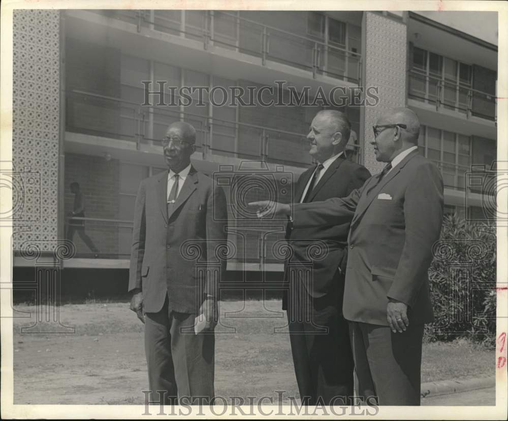 1962 Press Photo Tennessee State University Board Members at Open House- Historic Images