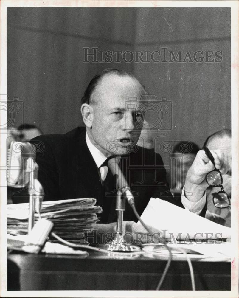 1962 Press Photo Attorney Will Wilson at Slant Hale Investigation in Texas- Historic Images