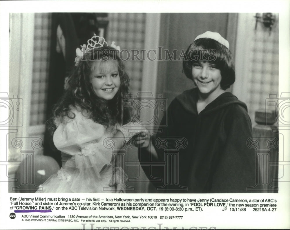 1988 Press Photo Jeremy Miller and Candace Cameron act in "Growing Pains" show - Historic Images