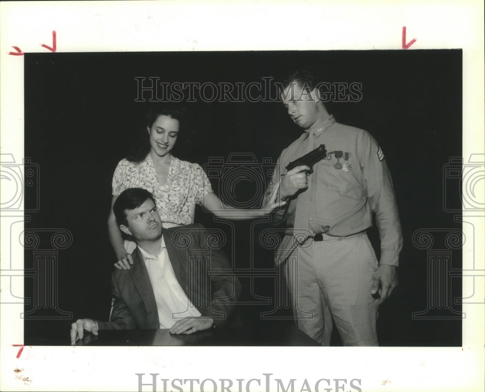 1992 Press Photo Cast of &quot;Baby Bust and Yuppie Lust&quot; perform scene in Houston - Historic Images