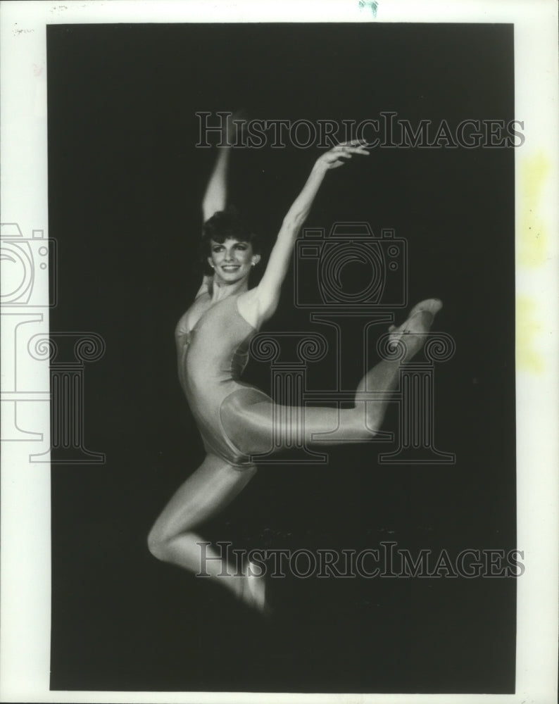 1985 Stacey Northcutt dances with Delia Stewart Jazz Dance Company - Historic Images