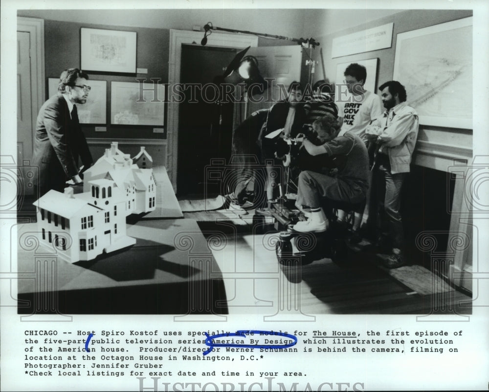 1987 Press Photo Crew and host of America by Design on set in Washington, D.C. - Historic Images