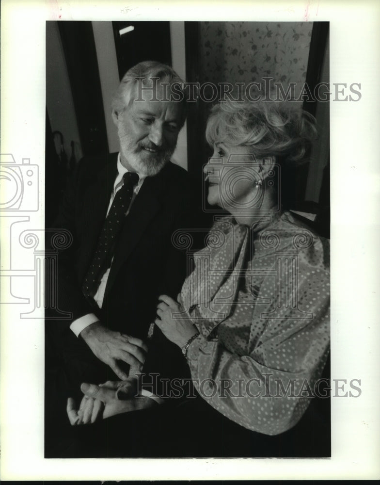 1991 Press Photo Scene from "The Cemetery Club" at Actors Workshop Houston, TX. - Historic Images
