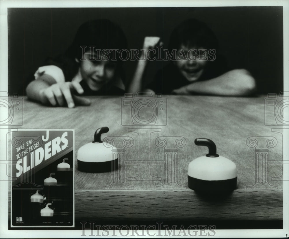1989 Press Photo Take them to the edge "Sliders". - hcp03070- Historic Images