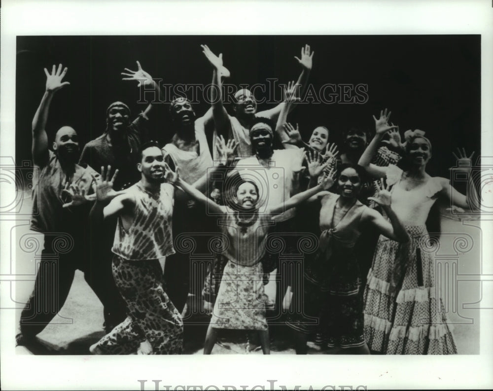 1993 Press Photo Scene from &quot;Once On This Island&#39;s&quot; at Galveston Opera House TX.- Historic Images