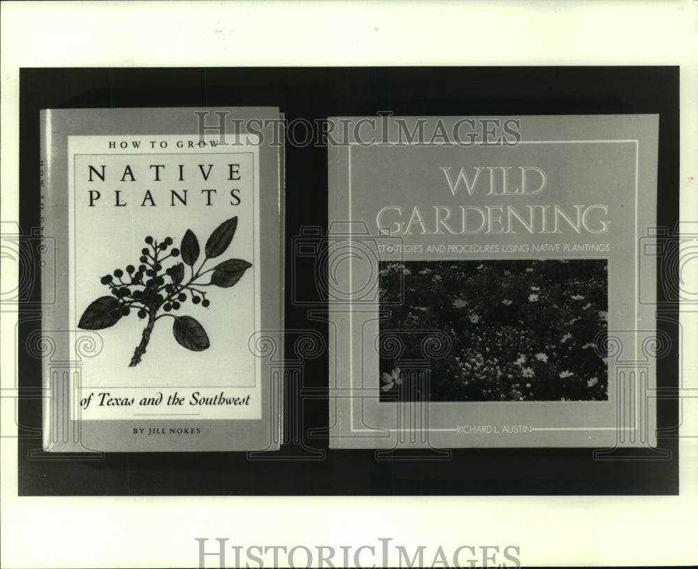 1986 Press Photo Books on gardening. - hcp03498- Historic Images