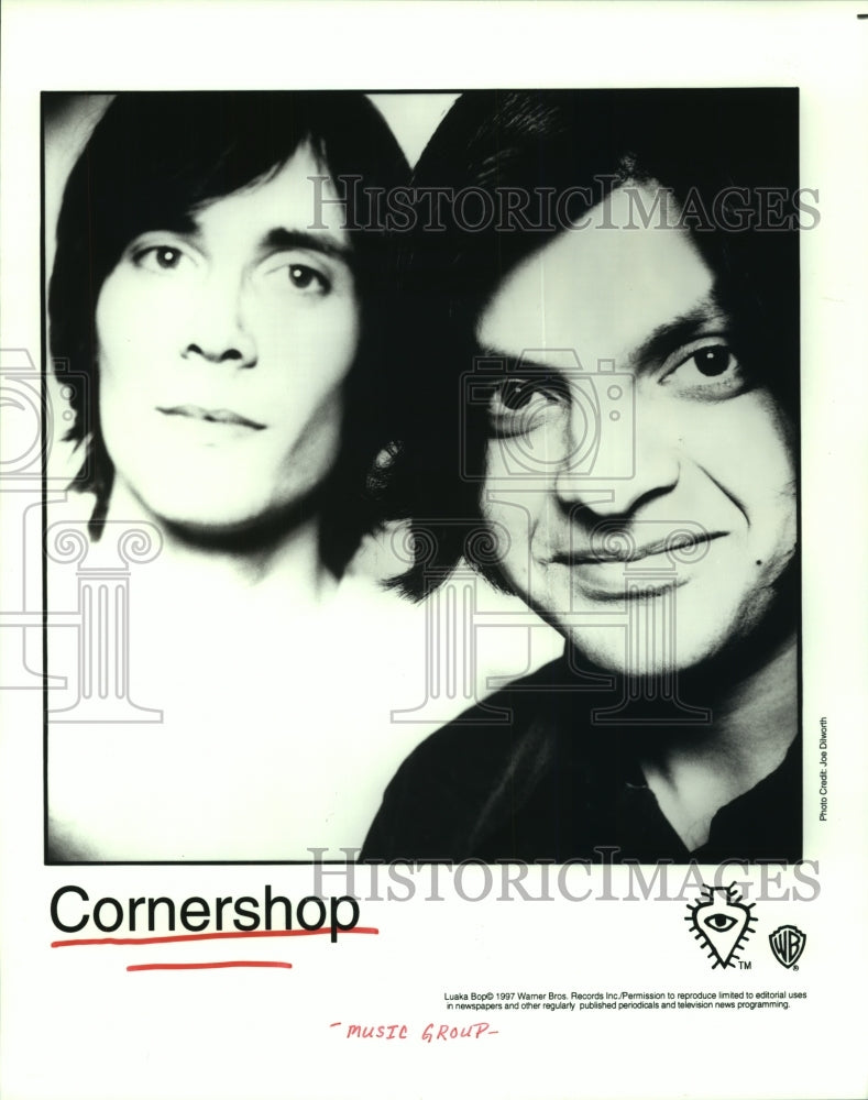 1997 Press Photo Members of the music group Cornershop - hcp03749- Historic Images