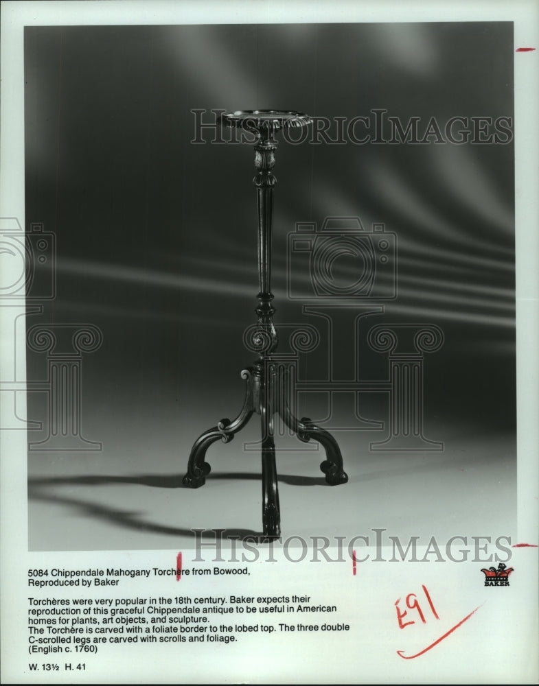 1982 Press Photo Reproduction of Chippendale Mahogany Torchere from Bowood- Historic Images