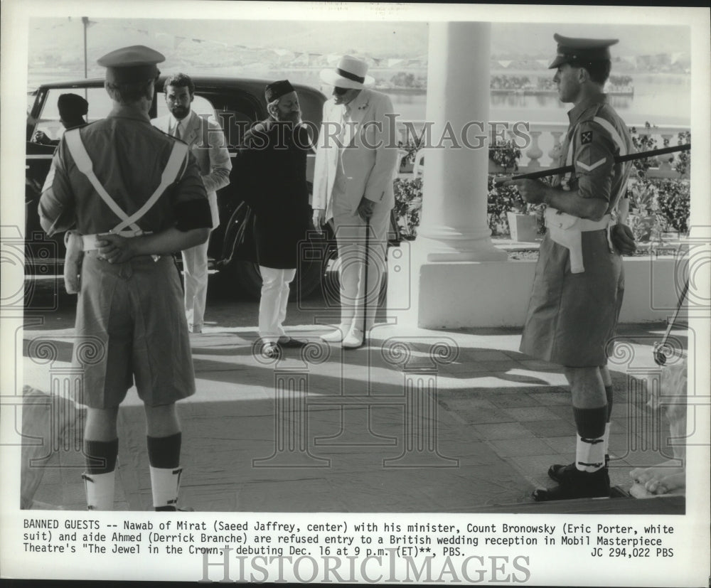 1984 Press Photo Actors during a scene from &quot;The Jewel in the Crown&quot; show- Historic Images