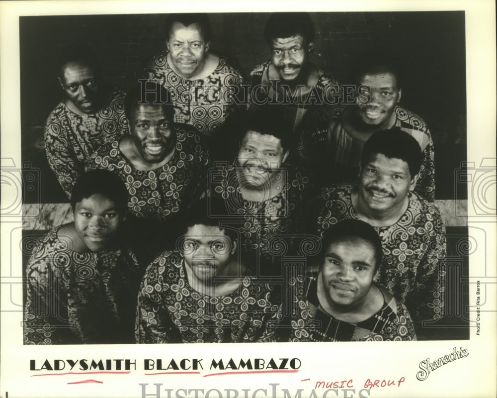 1996 Press Photo Members of the music group Ladysmith Black Mambazo - hcp04750- Historic Images