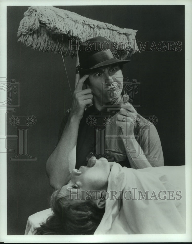 1987 Press Photo Scene from an actor at Comedy Workshop in Houston. - hcp05784- Historic Images