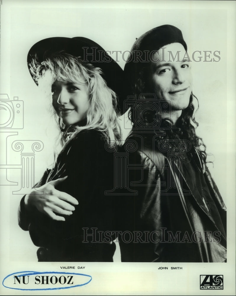 1988 Press Photo Valerie Day and John Smith of &quot;Nu Shooz&quot;. - hcp05999- Historic Images