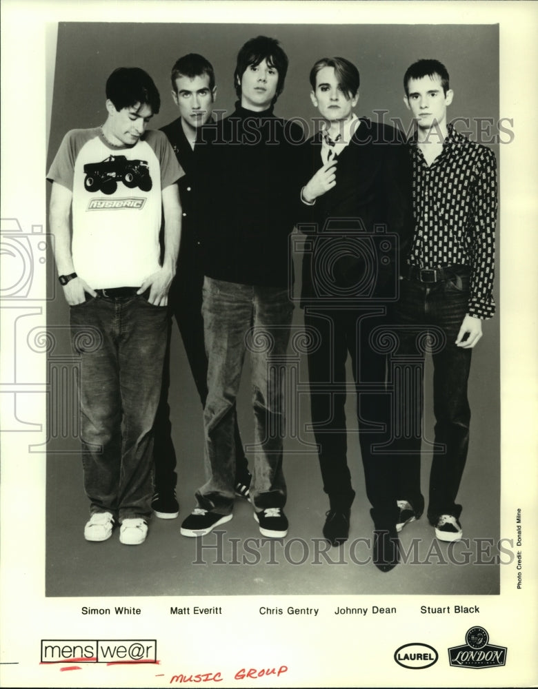 1995 Press Photo Members of &quot;Mens We@r&quot;. - hcp06539- Historic Images