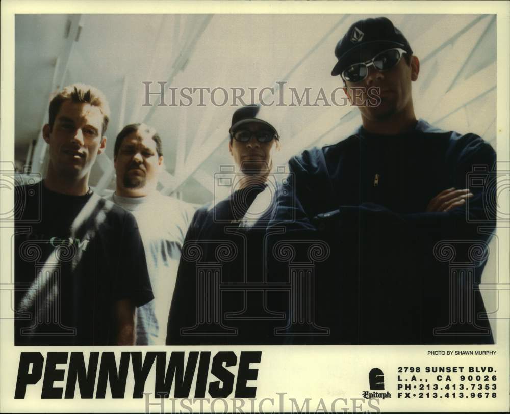 2000 Press Photo Music Group &quot;Pennywise&quot; - hcp07466- Historic Images