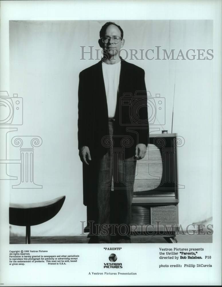 1988 Press Photo Bob Balaban, director of Vestron Pictures&#39; &quot;Parents&quot;- Historic Images