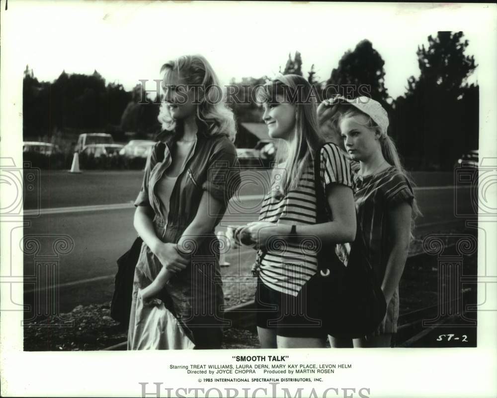 1985 Press Photo "Smooth Talk" movie scene - hcp12327- Historic Images