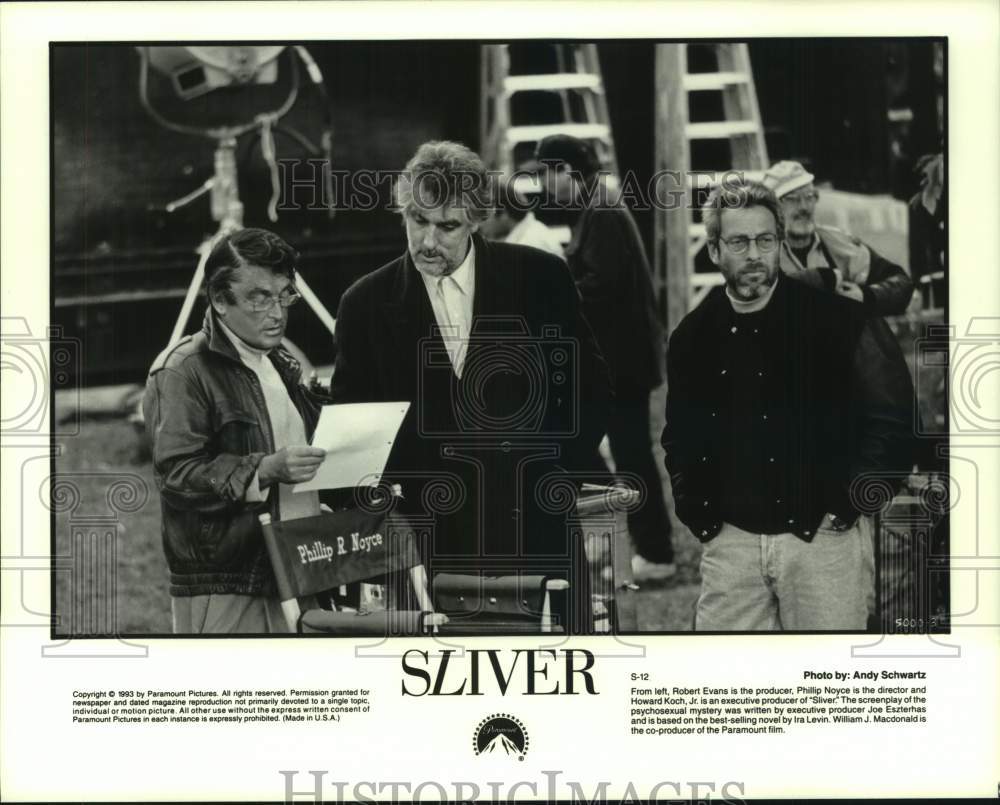 1993 Press Photo Robert Evans, Phillip Noyce, Howard Koch Jr. on set of &quot;Sliver&quot;- Historic Images