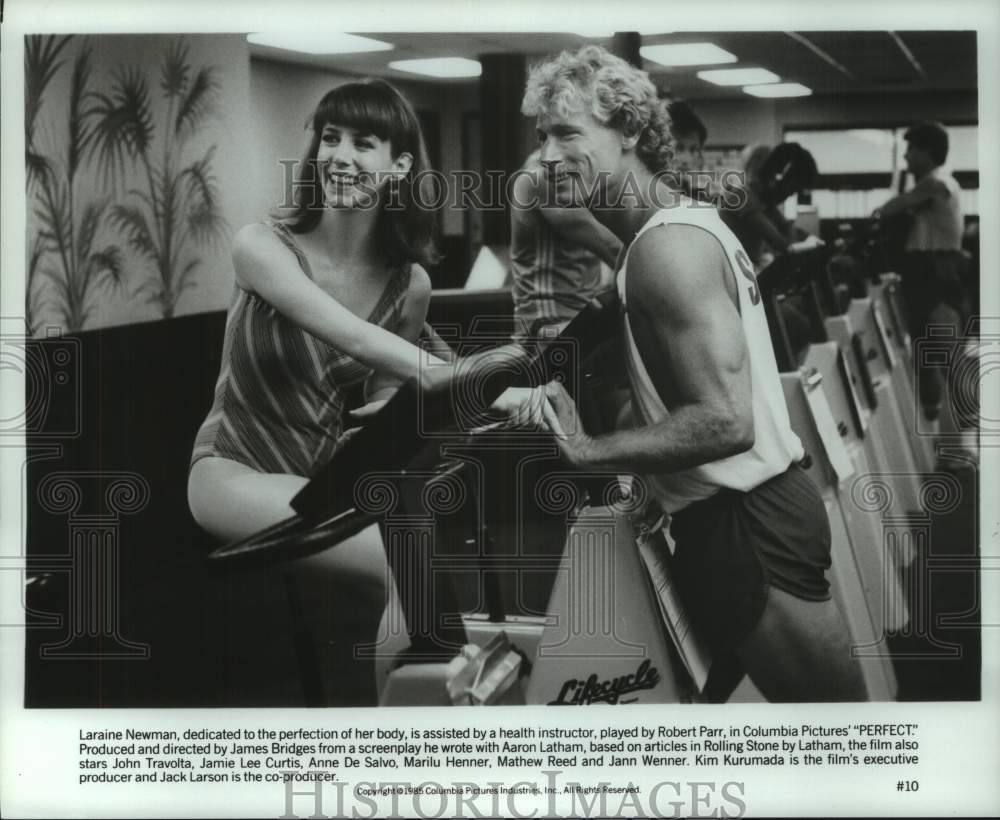 1985 Press Photo "Perfect" Movie Scene Starring Laraine Newman, Robert Parr- Historic Images