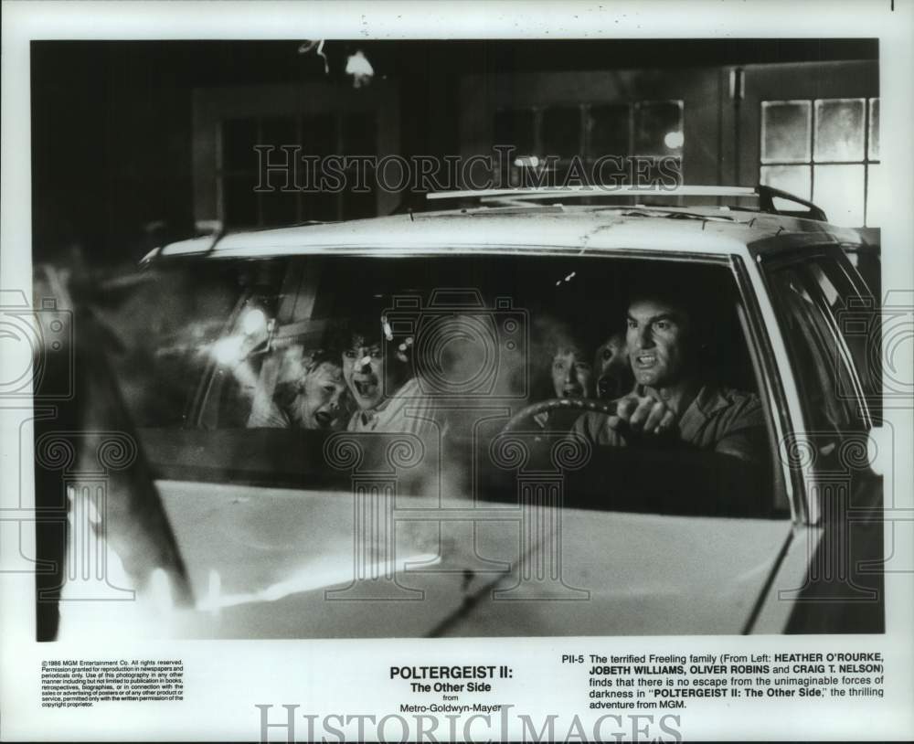 1986 Press Photo The Freeling family tries to escape in movie &quot;Poltergeist II&quot;- Historic Images