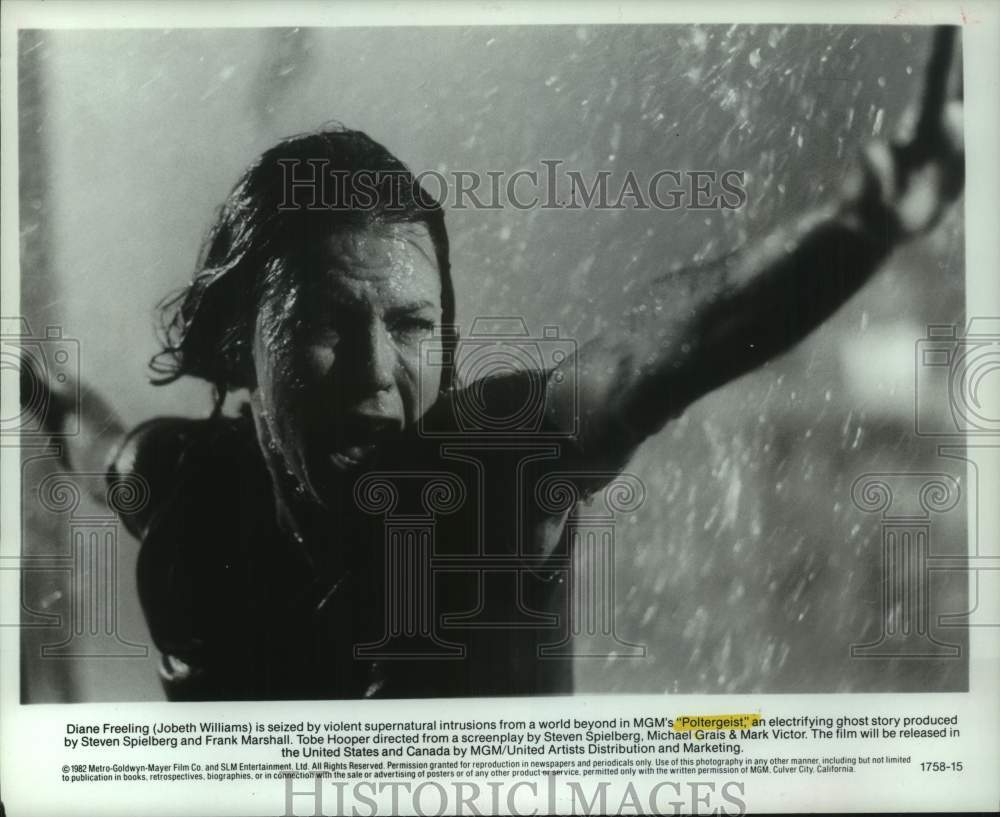 1982 Press Photo Jobeth Williams fights the supernatural in &quot;Poltergeist&quot;- Historic Images