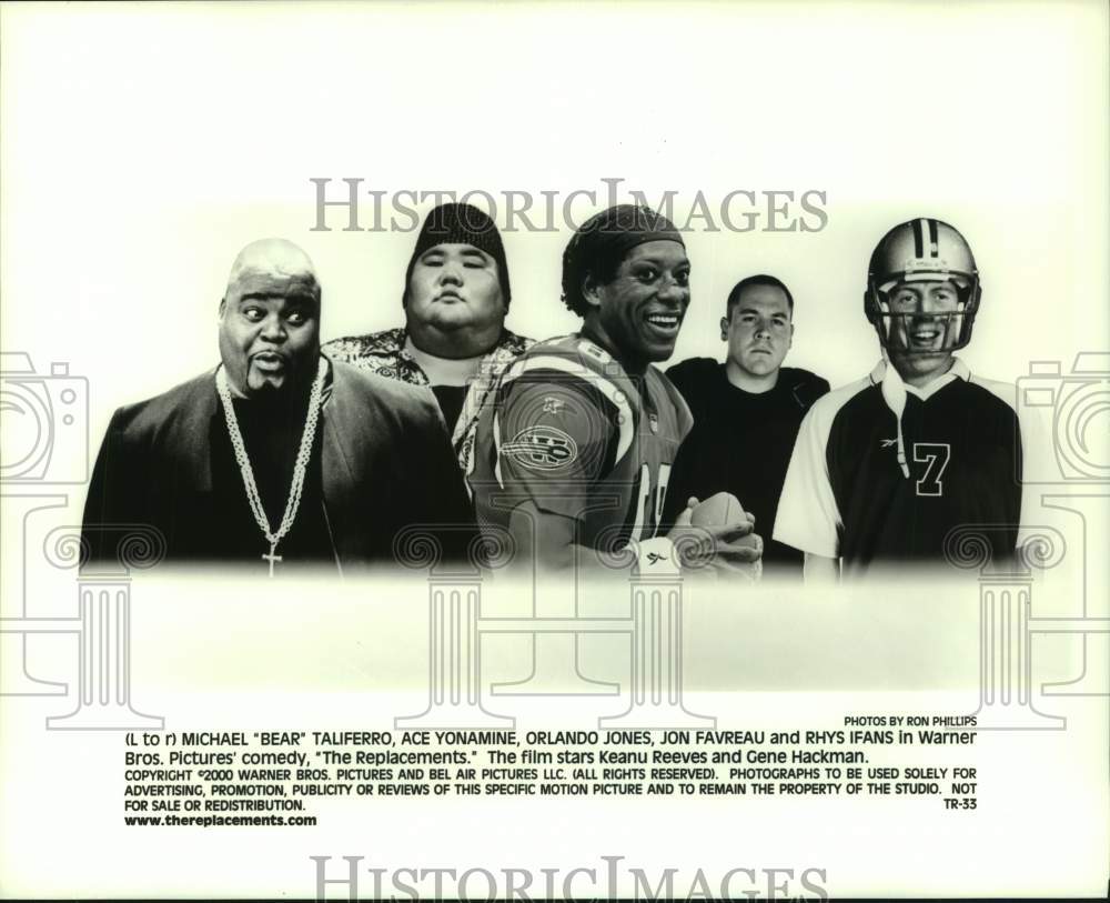 2000 Press Photo Cast photo from the movie "The Replacements" - Historic Images