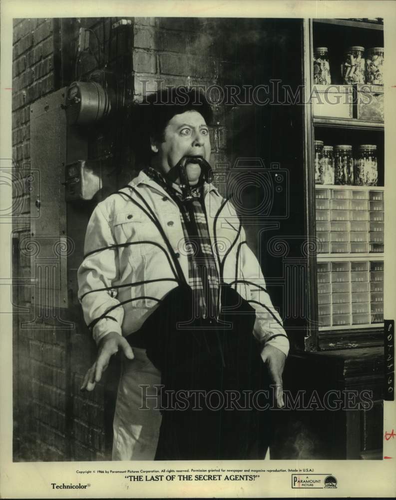 1966 Press Photo Actor Marty Allen in "The Last of the Secret Agents" Movie - Historic Images