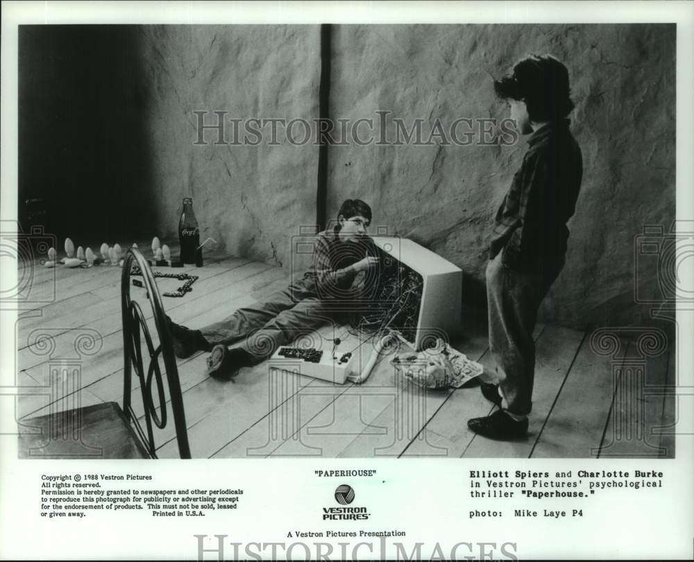 1988 Press Photo Elliott Spiers &amp; Charlotte Burke in the thriller &quot;Paperhouse&quot; - Historic Images