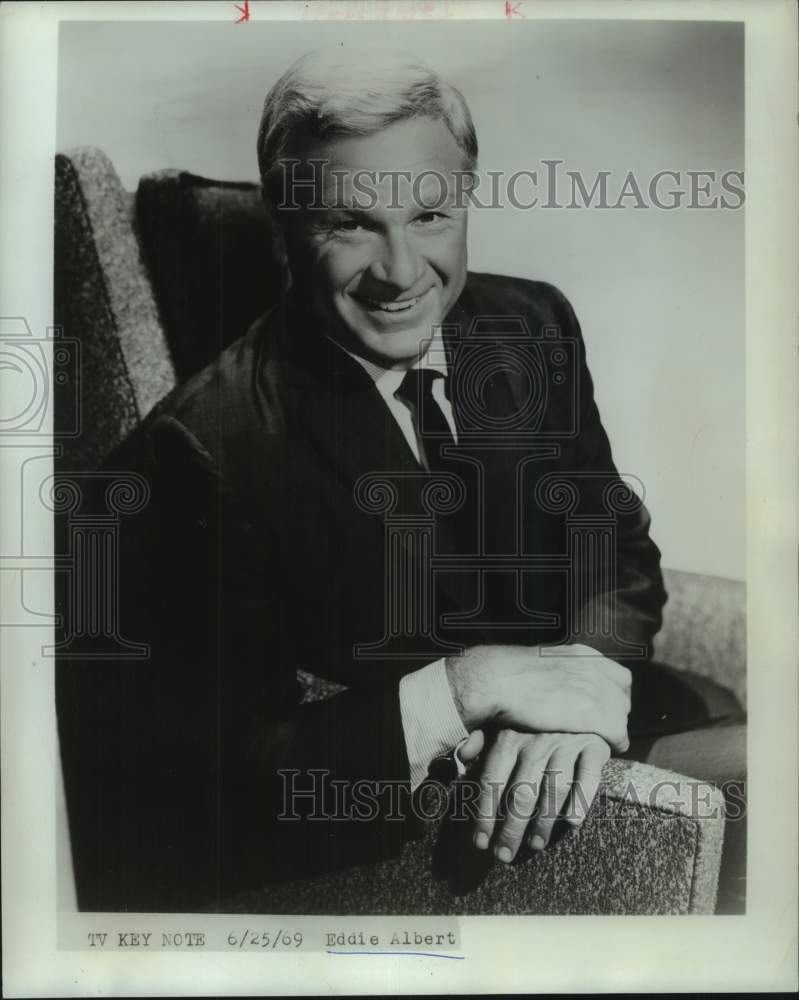 1969 Press Photo Actor Eddie Albert - Historic Images