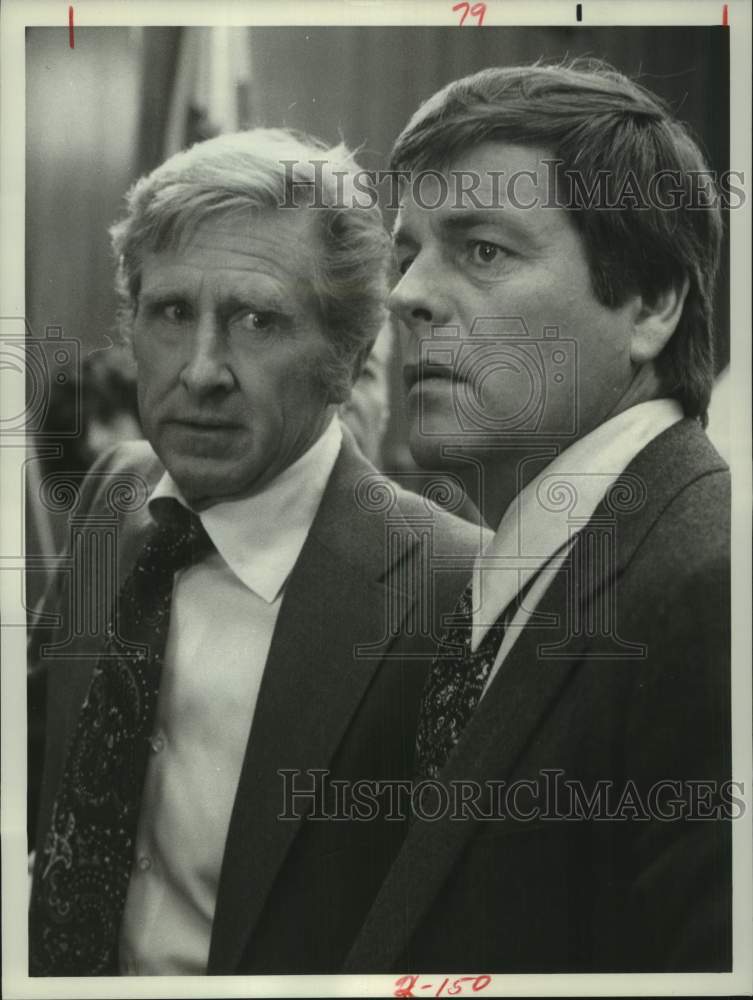 1978 Lloyd Bridges, Robert Wagner - scene from &quot;The Critical List&quot; - Historic Images