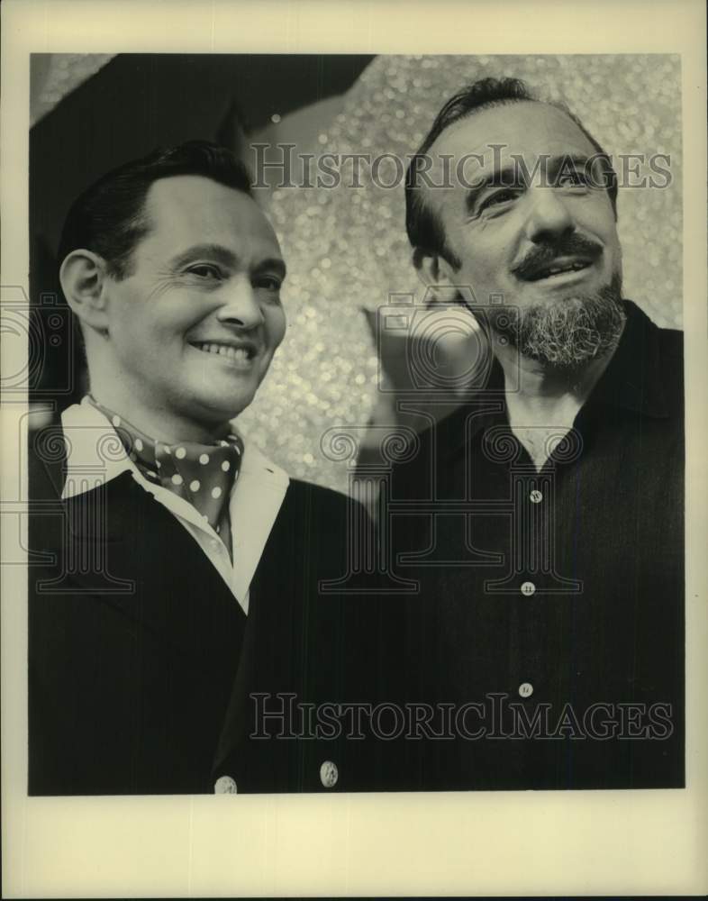 1963 Press Photo Jack Brown and Mitch Miller on &quot;Sing Along&quot; - Historic Images