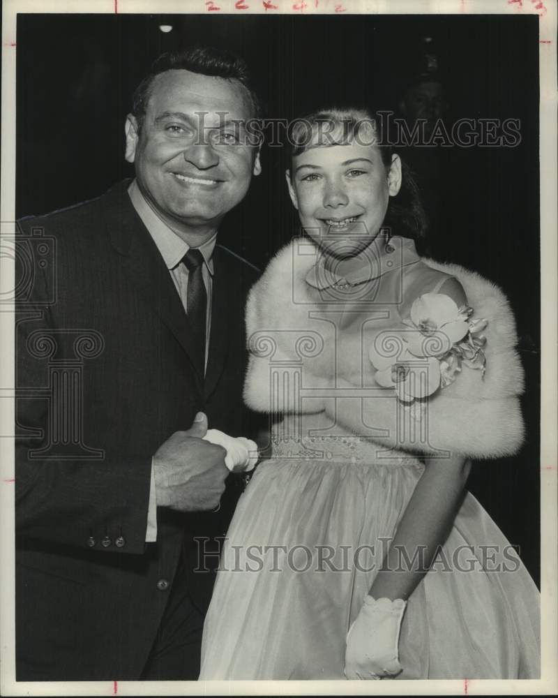 1962 Press Photo Actress Karen Balkin with Frankie Laine - Historic Images