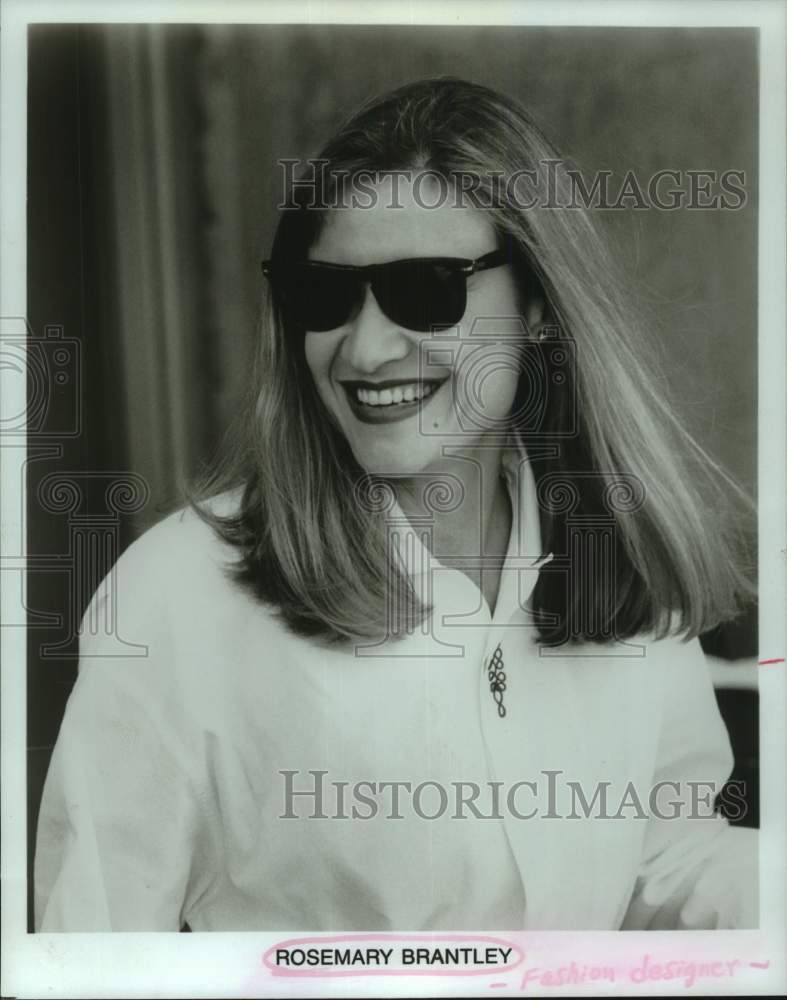 1989 Press Photo Fashion designer Rosemary Brantley wears sunglasses - Historic Images