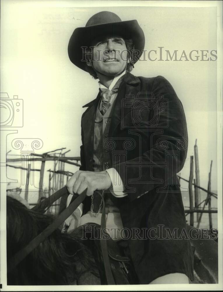 1984 Press Photo David Birney stars as an adventurer in &quot;Master of the Game&quot;. - Historic Images