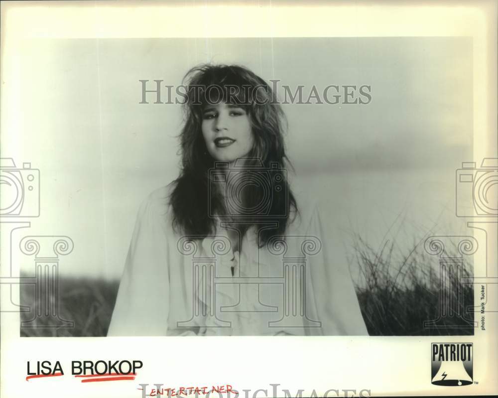 1994 Press Photo Entertainer Lisa Brokop - Historic Images