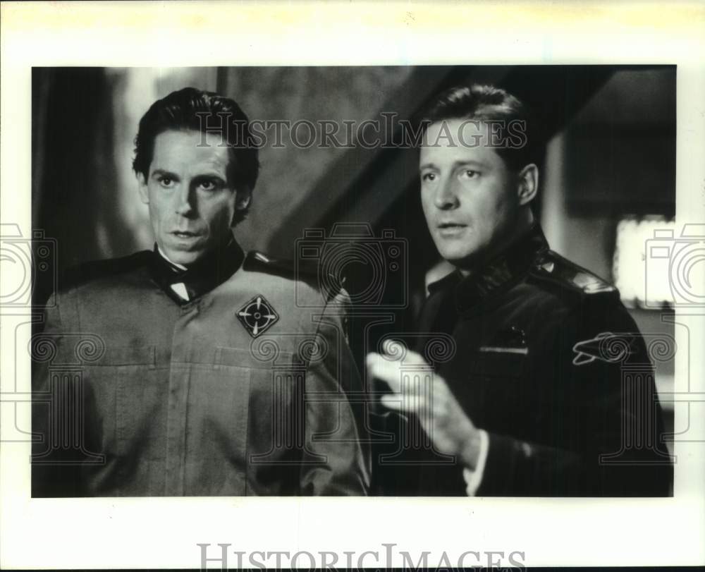 1995 Actor Bruce Boxleitner with co-star in film scene - Historic Images