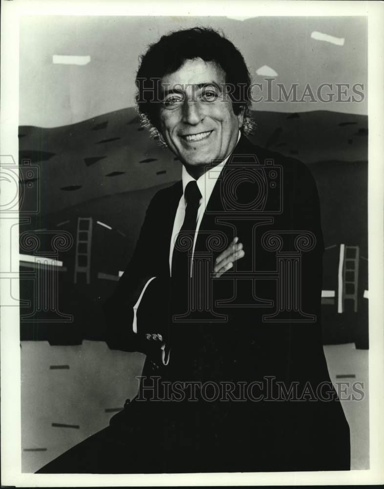 1984 Singer Tony Bennett to perform with Houston Pops Orchestra - Historic Images