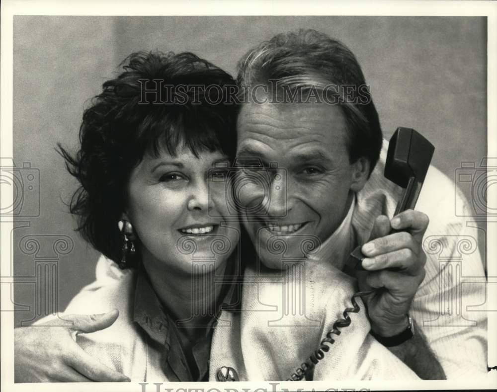 1987 Press Photo Susan Ruttan and Corbin Bernsen in NBC&#39;s &quot;L.A. Law&quot; - Historic Images