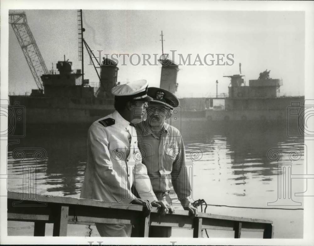 1978 Press Photo Actors John Astin & Richard Gilliland in "Operation Petticoat" - Historic Images