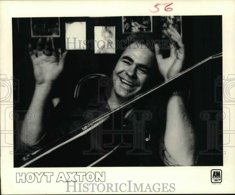 1977 Press Photo Musician Hoyt Axton - Historic Images